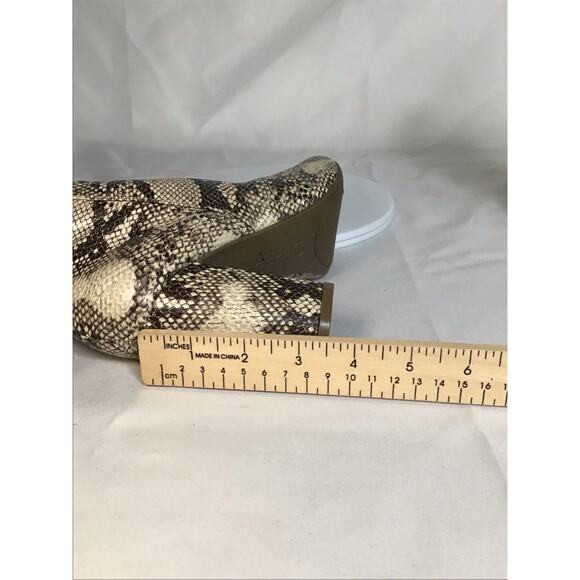 Bebe Women Vegan Snake Skin Mid Calf Boots Sz. 7 Brown 3.5” heel Edgy Y2K - Picture 10 of 12